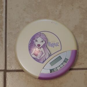 2005 Bratz Portable CD Player Charli